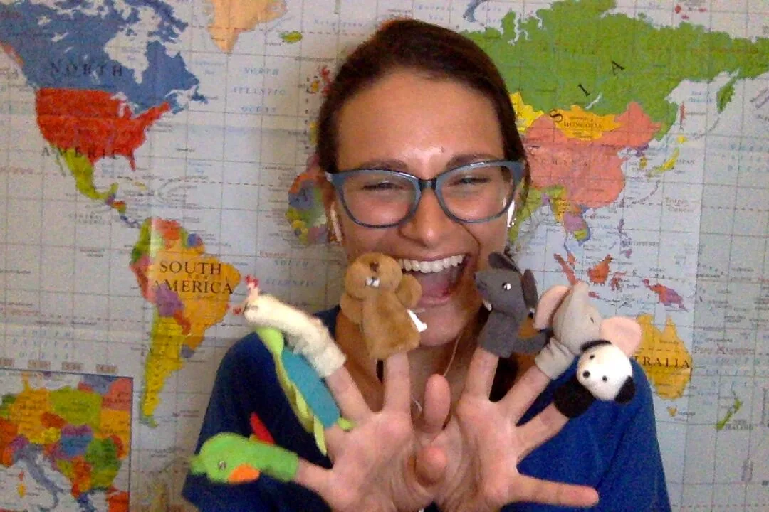 My Classroom Setup for Teaching English Online | See Nic Wander