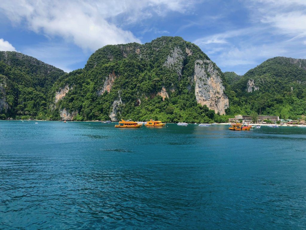 Phi Phi Island - The Ultimate Guide to Tropical Thailand Paradise
