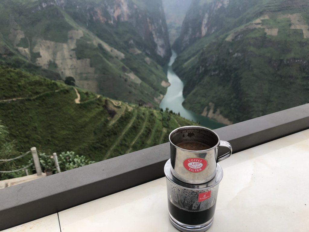 Panorama view of the Ma Pi Leng Pass