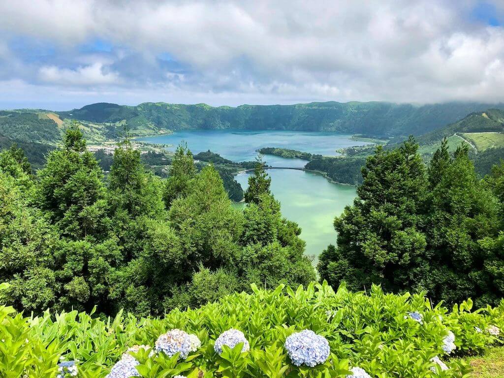 sete cidades viewpoint