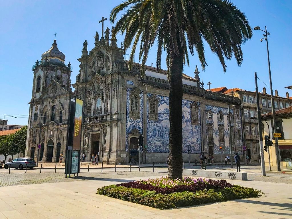 The exterior of the Carmo Church in Porto with stunning blue tiles