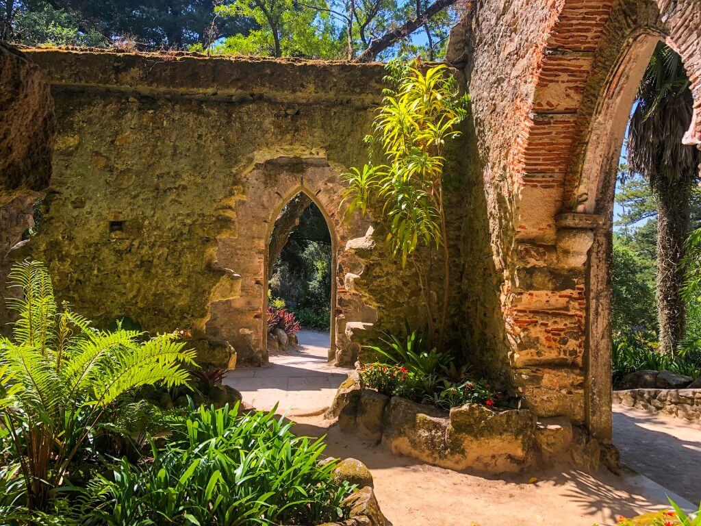 Chapel ruins at Palace of Monserrate