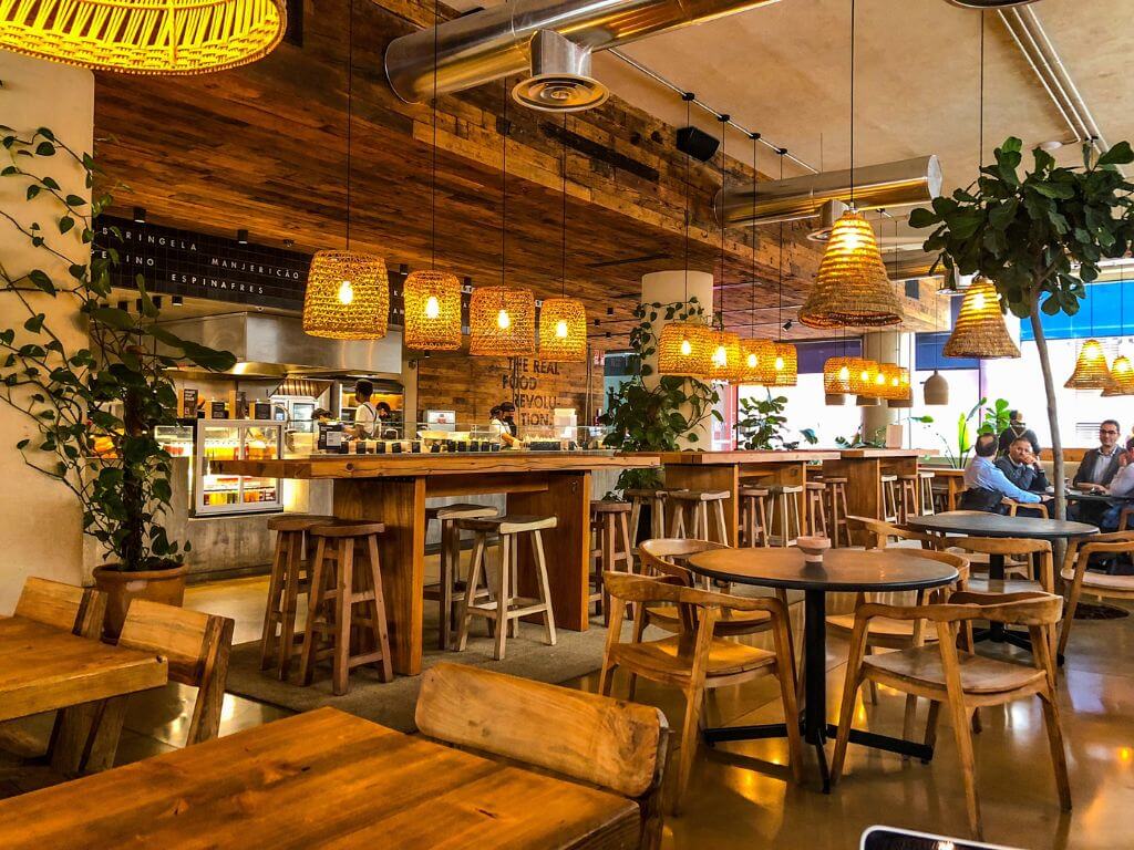 Honest greens is one of the best restaurants in lisbon for lunch and coworking