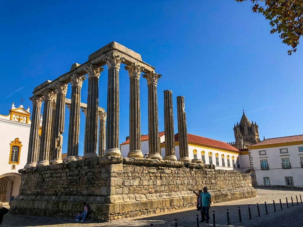 Templo Romano Evora